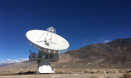 Large astronomy telescope in the desert 