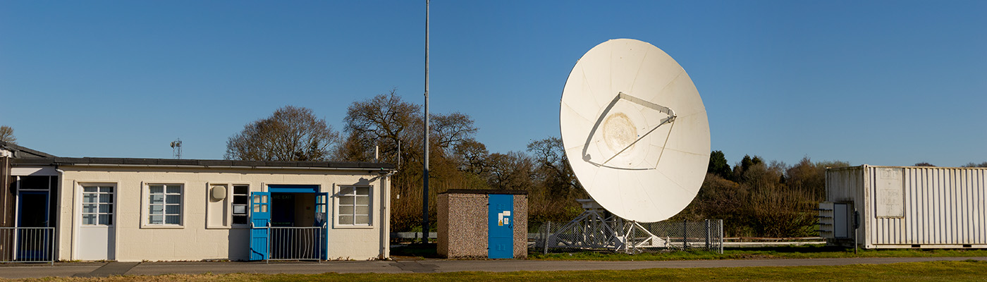 Jodrell outbuildings and telescope